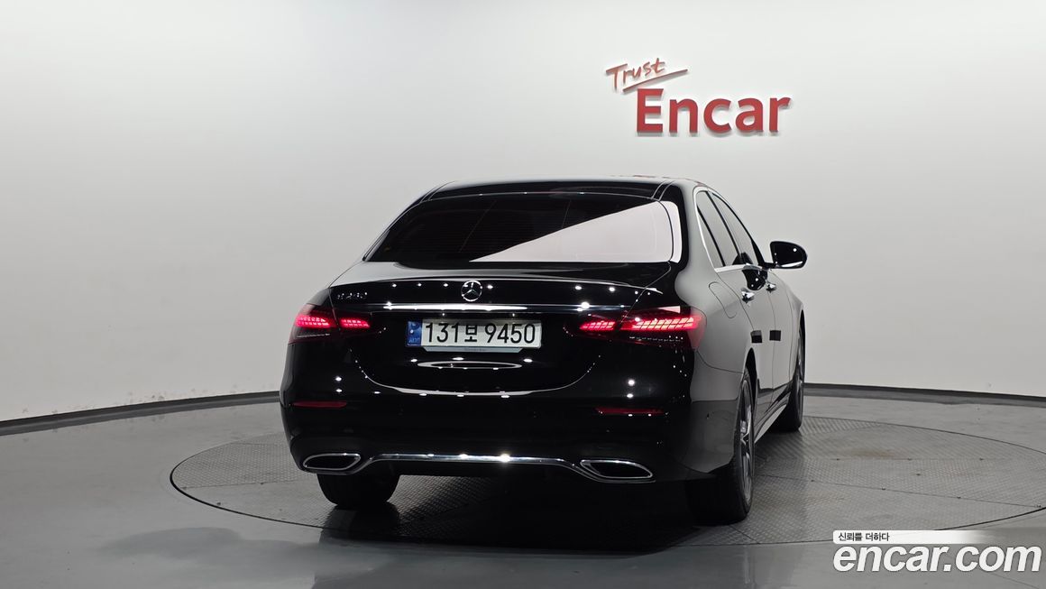 Mercedes-Benz E-Class E250 AMG Line, 2023