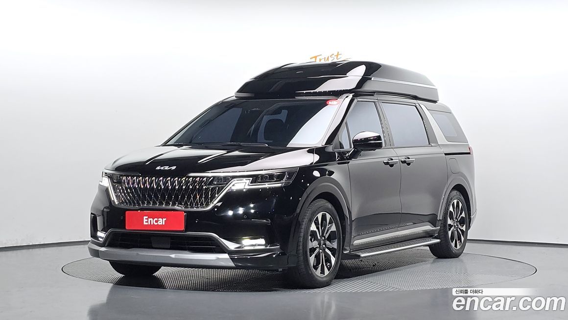 Kia Carnival 7-Seater Hi-Limousine, 2023