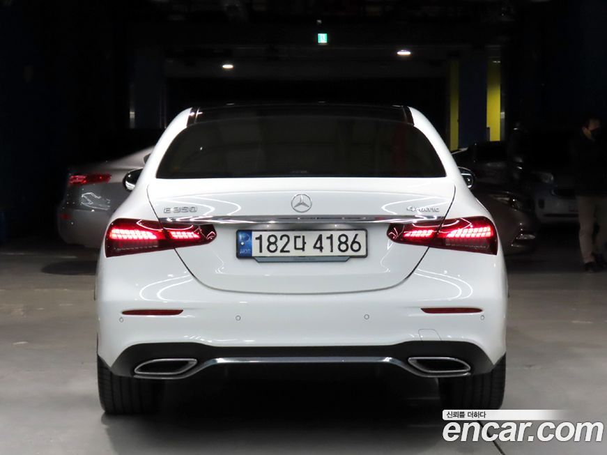 Mercedes-Benz E-Class E350 4MATIC AMG Line, 2022