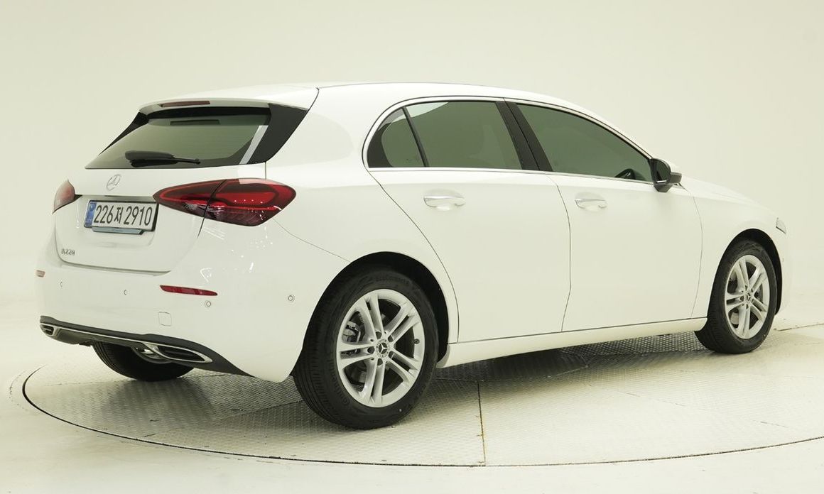 Mercedes-Benz A-Class A220 Hatchback, 2025
