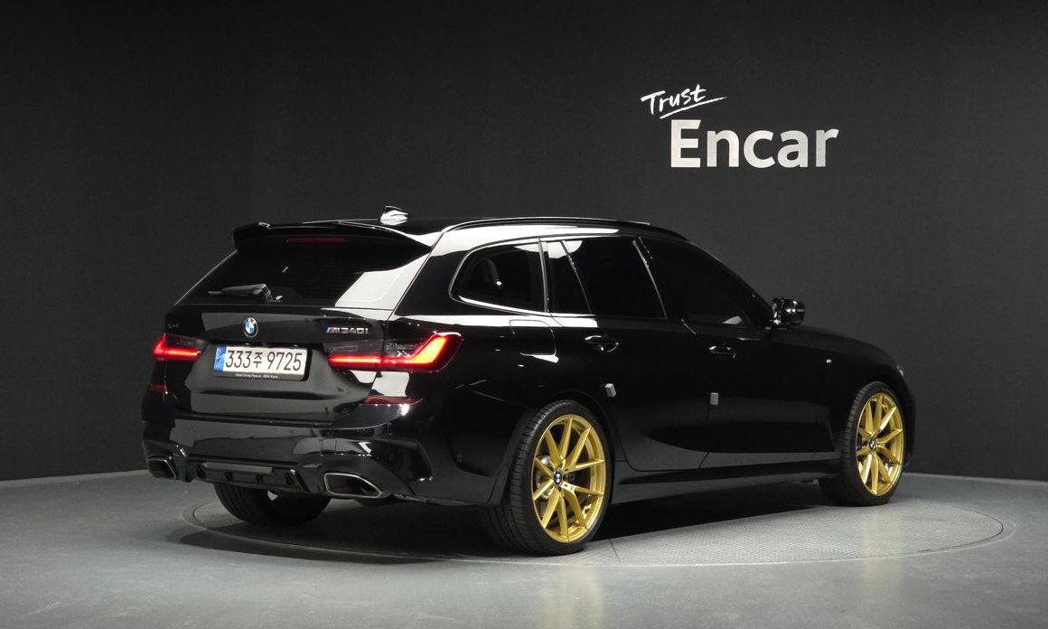 BMW 3-Series M340i xDrive Touring Performance, 2022