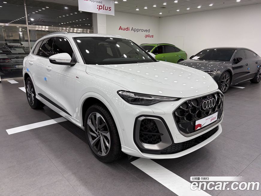 Audi Q5 40 TDI Quattro S Line, 2025