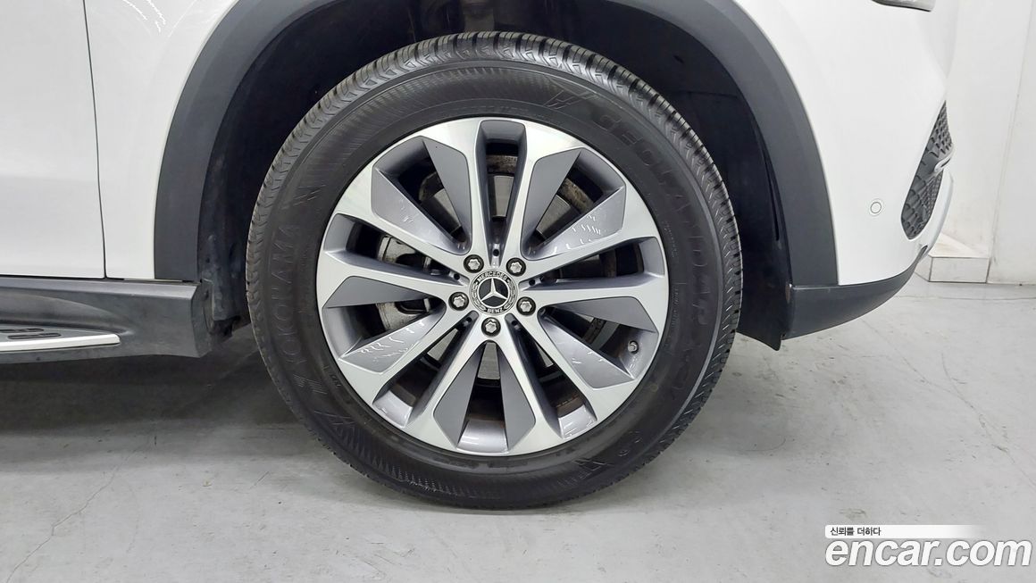 Mercedes-Benz GLE-Class GLE300d 4MATIC, 2023