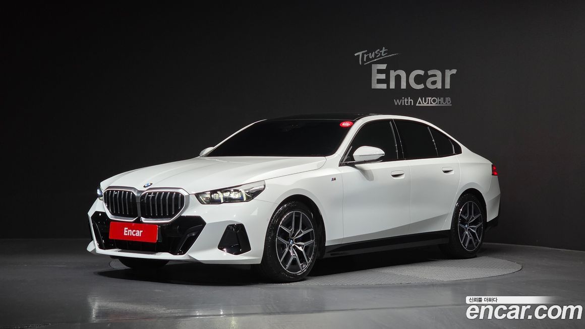 BMW 5-Series 520i M Sport, 2025
