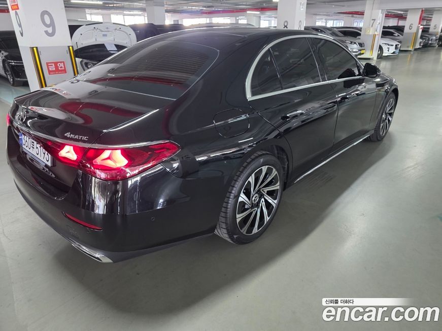 Mercedes-Benz E-Class E300 4MATIC Exclusive, 2024