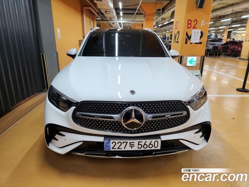 Mercedes-Benz GLC-Class GLC300 4MATIC AMG Line, 2025
