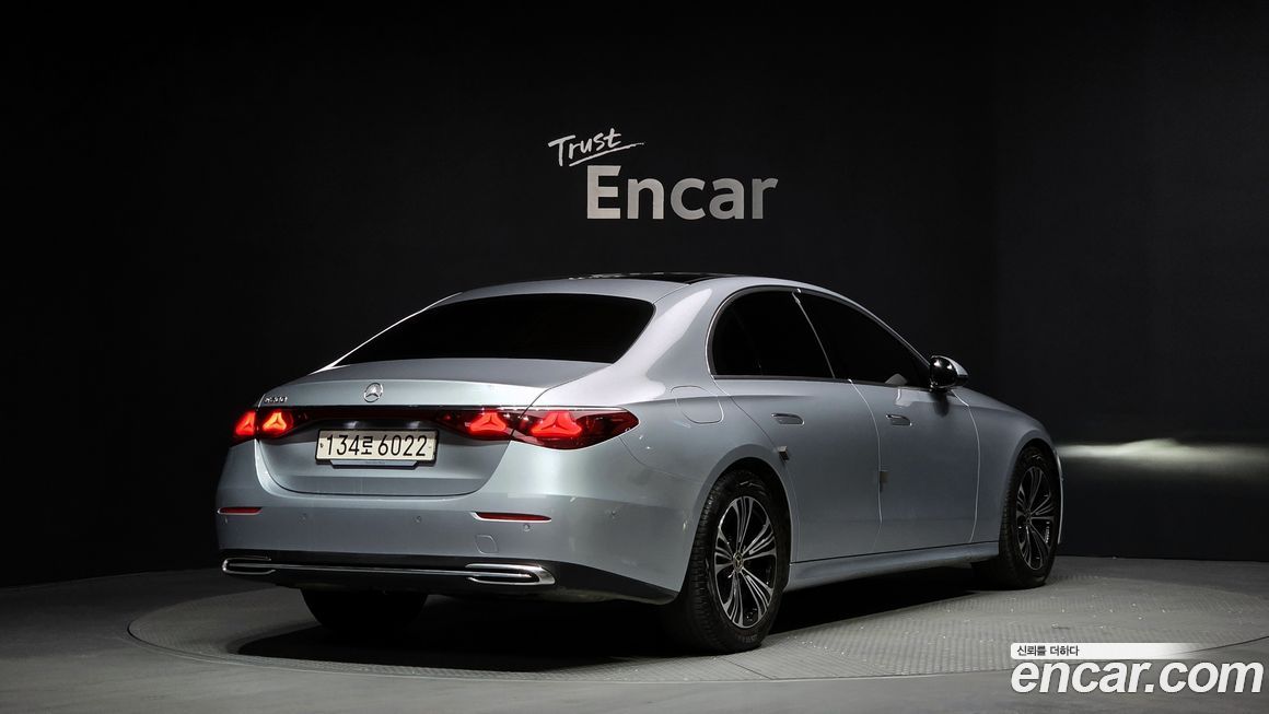 Mercedes-Benz E-Class E200 Avantgarde, 2025