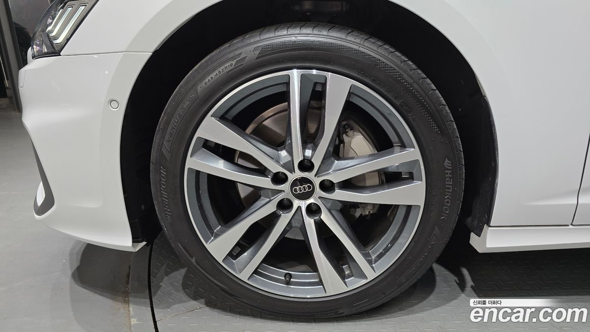 Audi A6 45 TFSI Premium, 2023