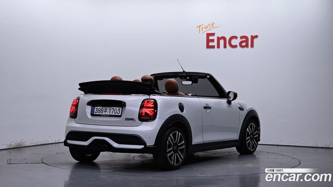 Mini Cooper Convertible Classic, 2024