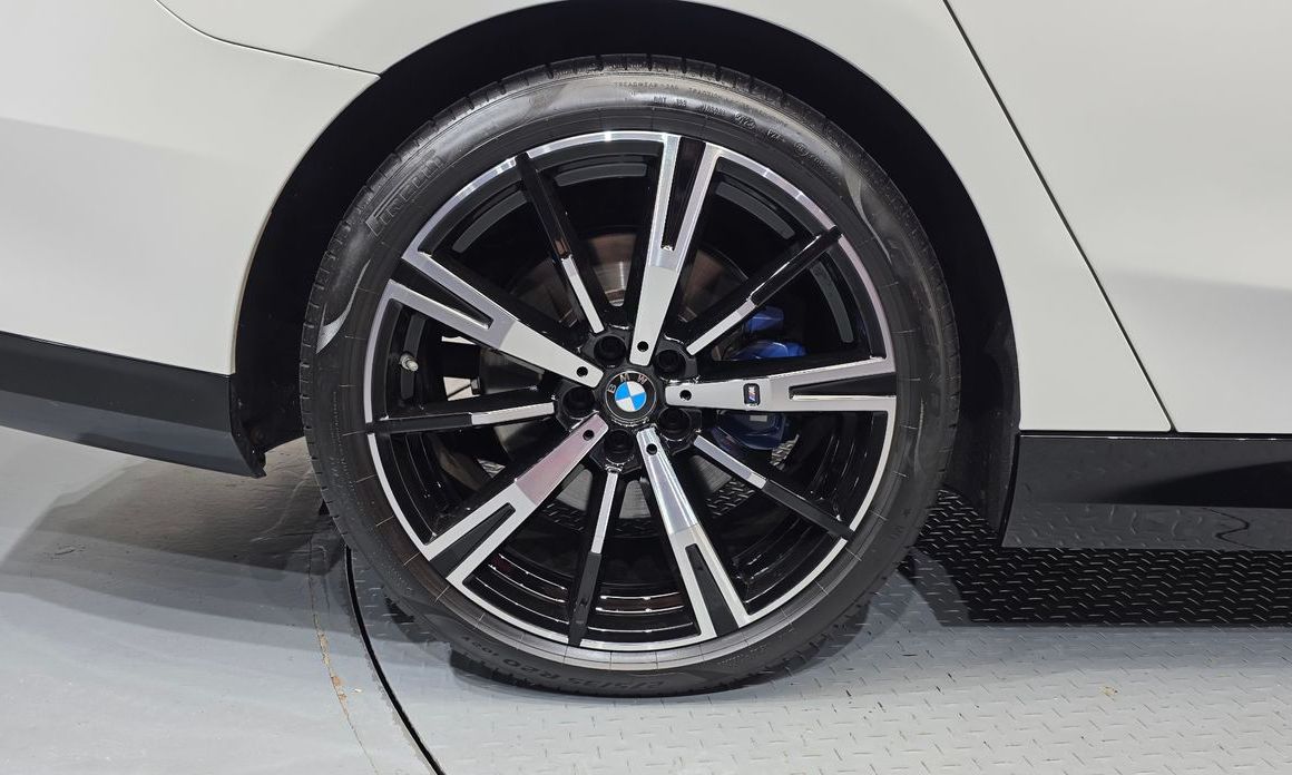 BMW 5-Series 530i xDrive M Sport, 2024