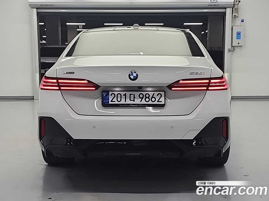 BMW 5-Series 530i xDrive M Sport, 2025