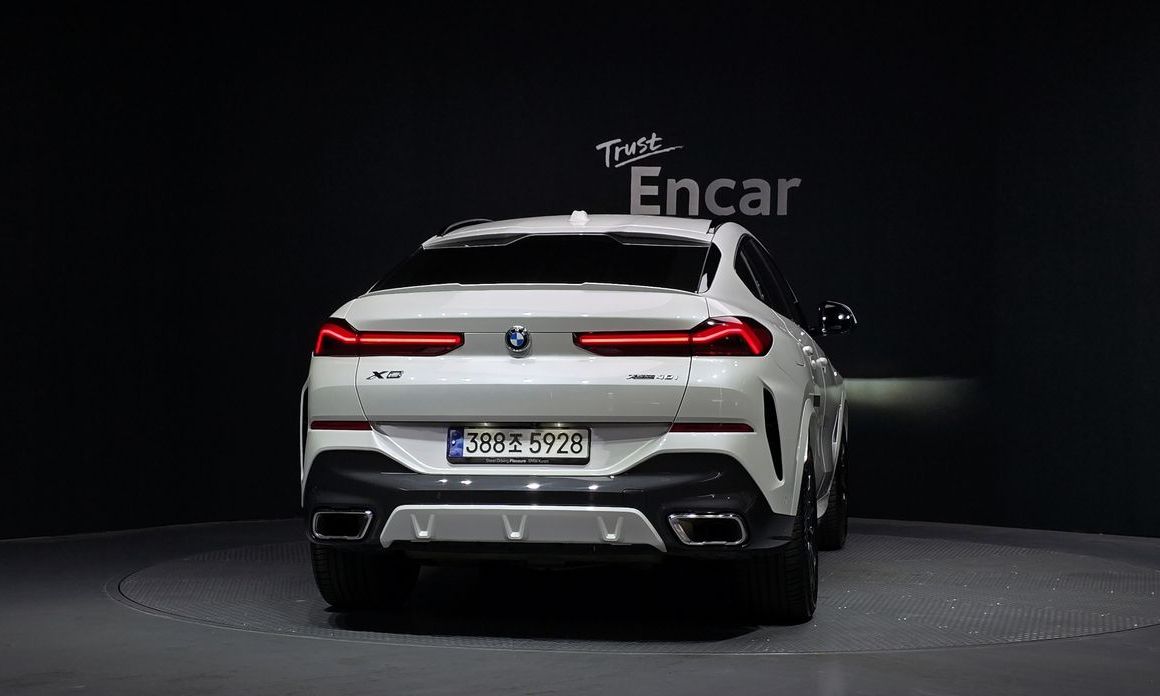 BMW X6 xDrive40i M Sport, 2024