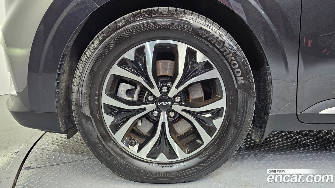 Kia Carnival 11-Seater Noblesse, 2023