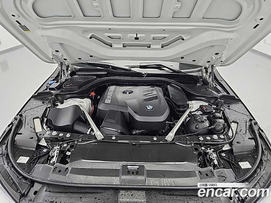 BMW 5-Series 520i Special Edition, 2025