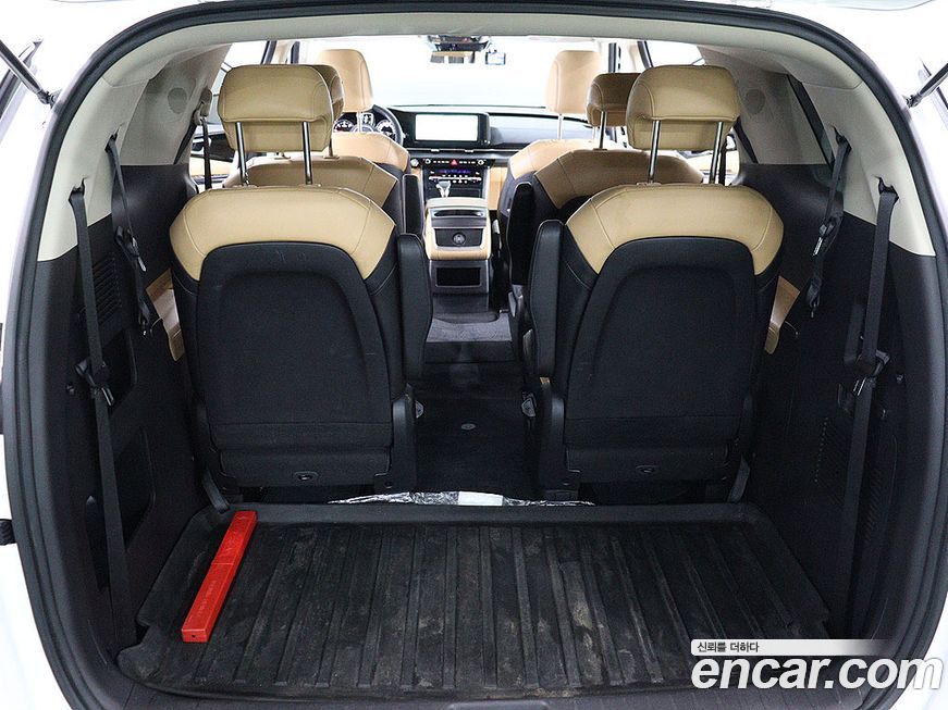 Kia Carnival 9-Seater Prestige, 2023