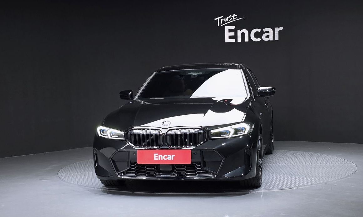 BMW 3-Series 320i M Sport, 2024