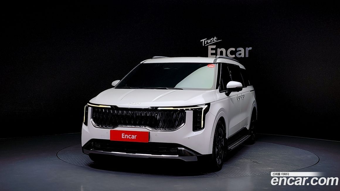 Kia Carnival 7-Seater Signature, 2024