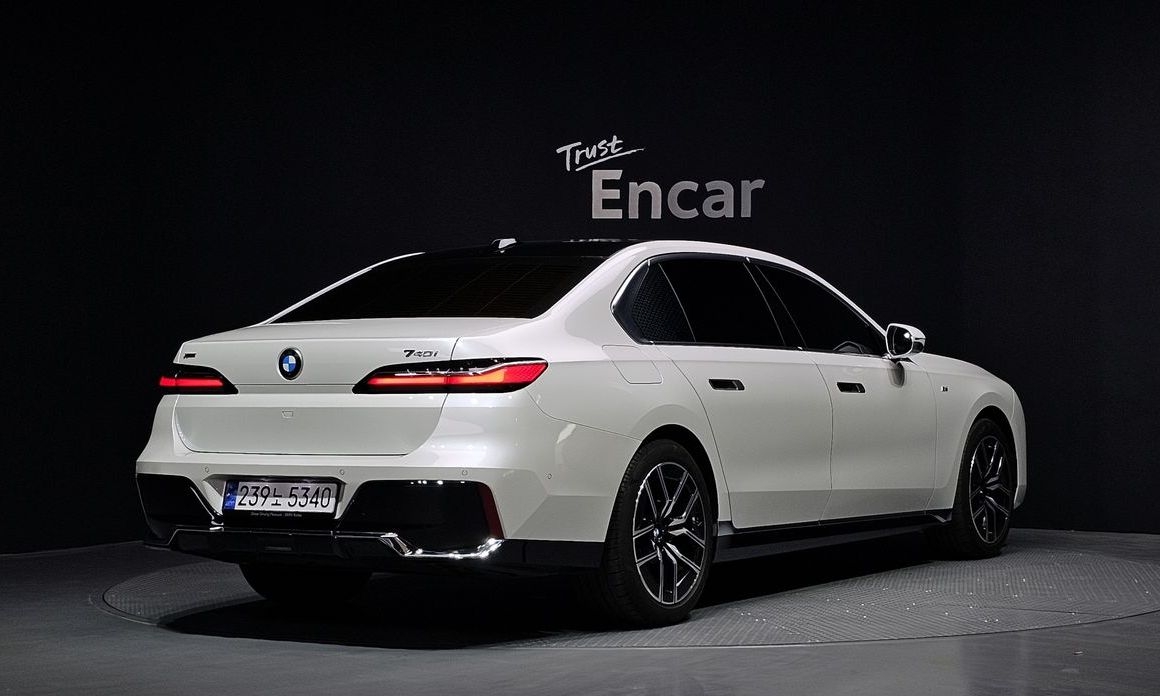 BMW 7-Series 740i sDrive M Sport, 2023