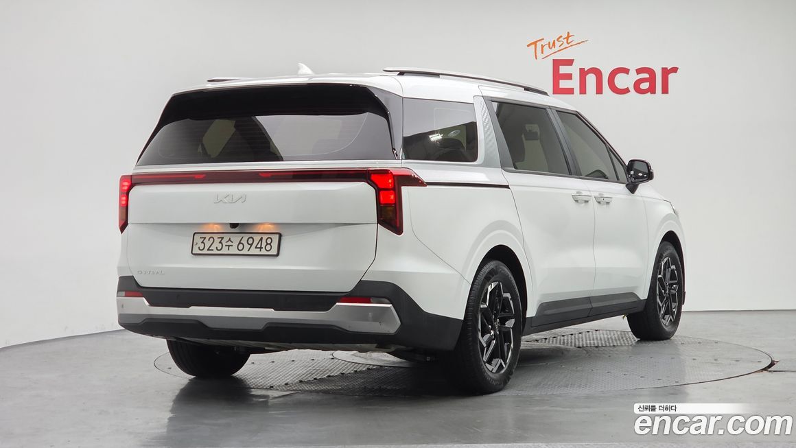 Kia Carnival 9-Seater Prestige, 2024