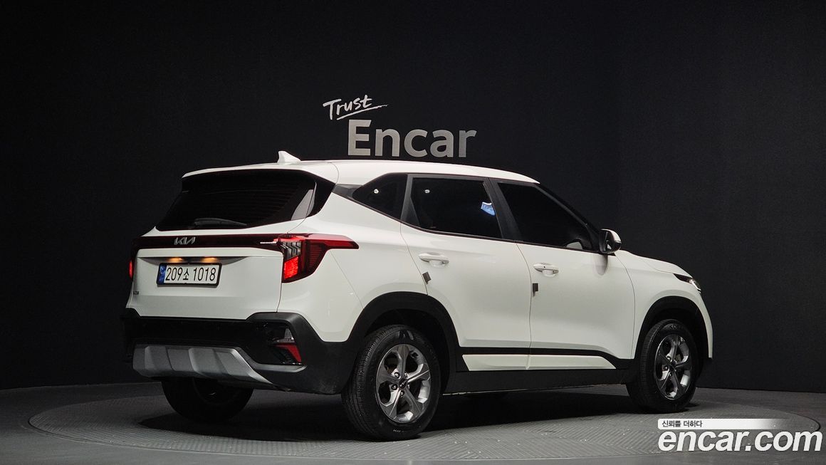 Kia Seltos Gasoline 2.0 2WD, 2024