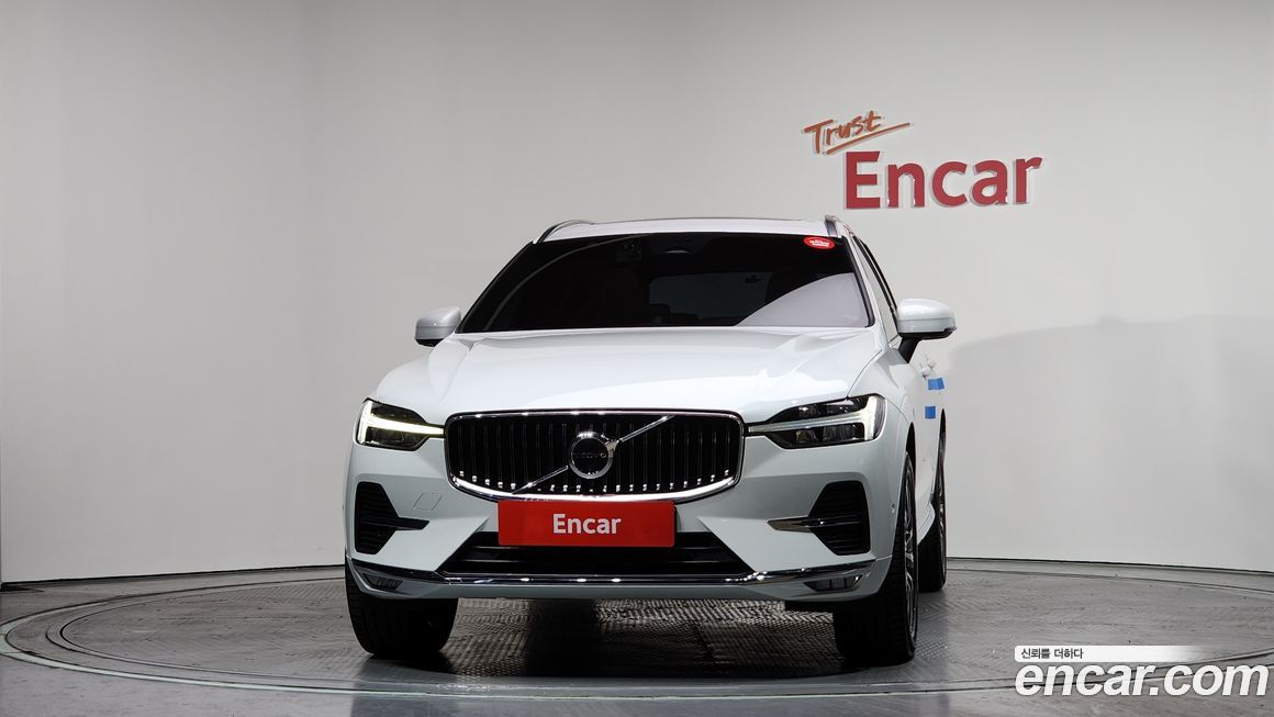 Volvo XC60 B5 Ultimate Bright, 2024