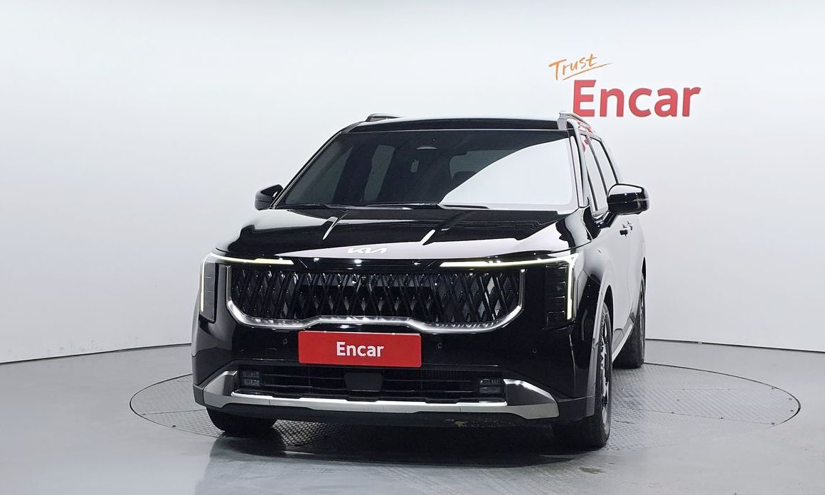Kia Carnival 9-Seater Signature, 2025