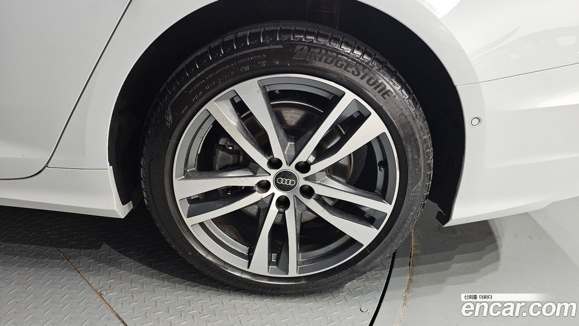 Audi A6 45 TFSI Premium, 2023