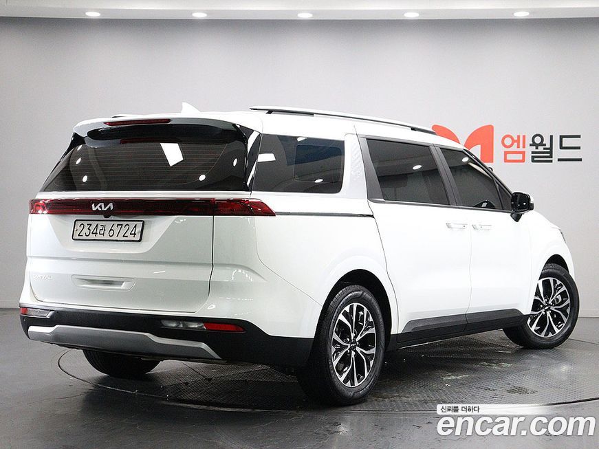 Kia Carnival 9-Seater Prestige, 2023