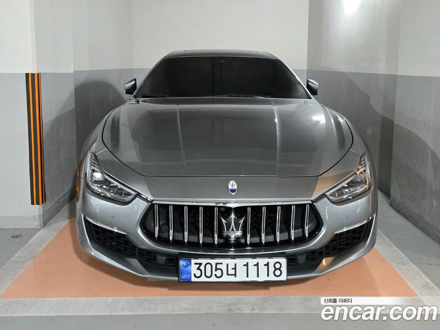 Maserati Ghibli 2.0 GT, 2022
