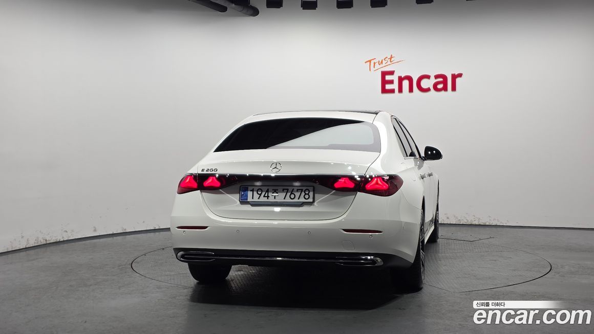 Mercedes-Benz E-Class E200 Avantgarde, 2025