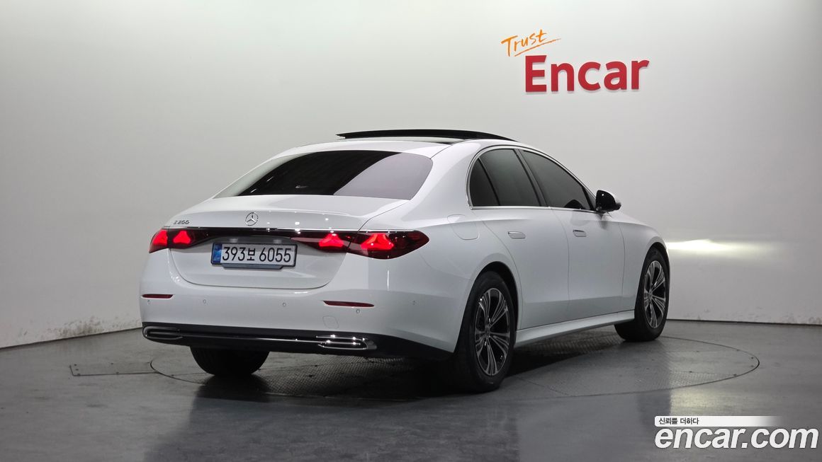 Mercedes-Benz E-Class E200 Avantgarde, 2025