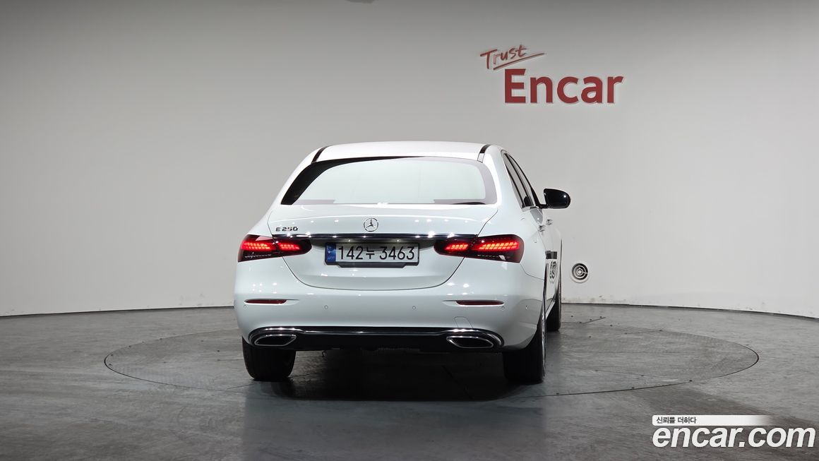 Mercedes-Benz E-Class E250 Exclusive, 2022