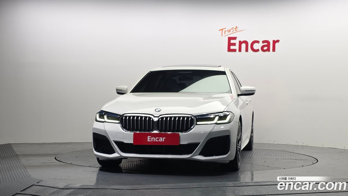 BMW 5-Series 530i M Sport Package, 2023