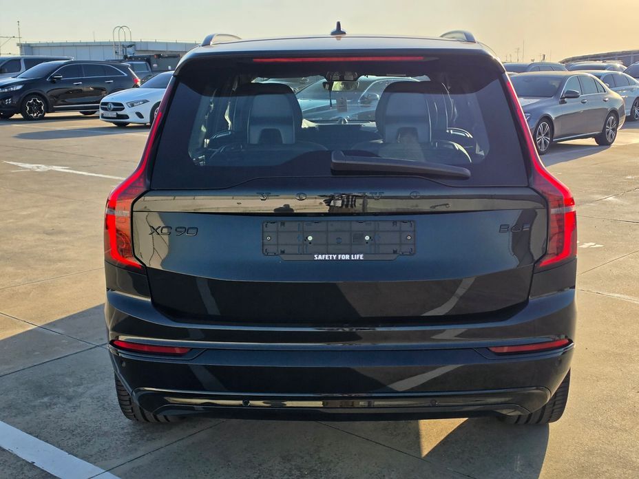Volvo XC90 B6 Black Edition, 2026