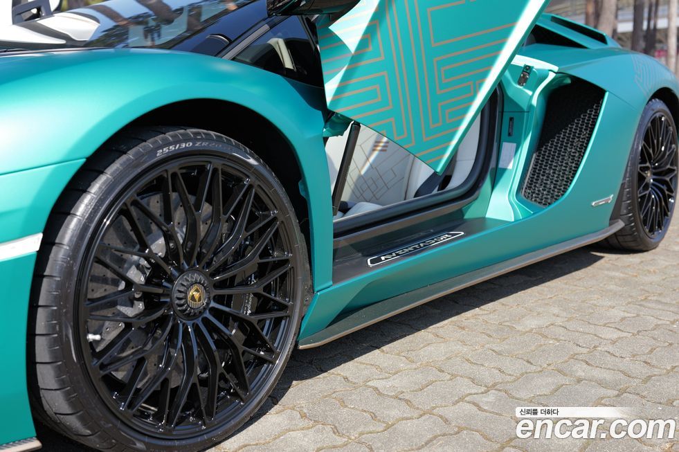 Lamborghini Aventador S LP740-4 Roadster, 2021