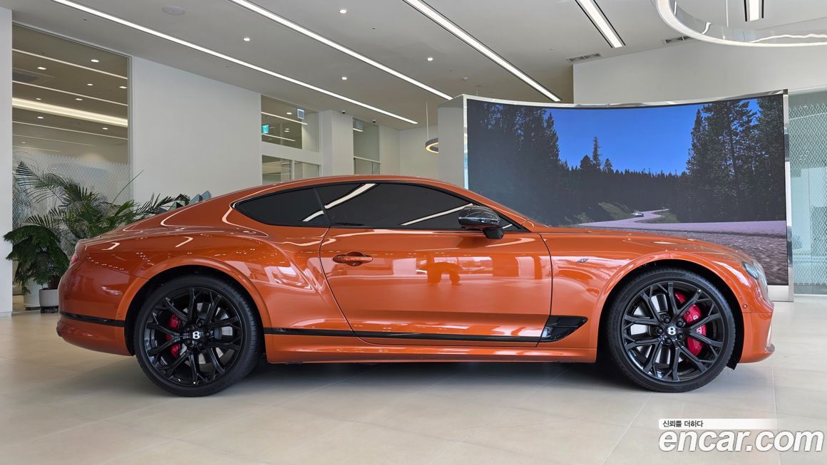 Bentley Continental 4.0 GTS, 2024