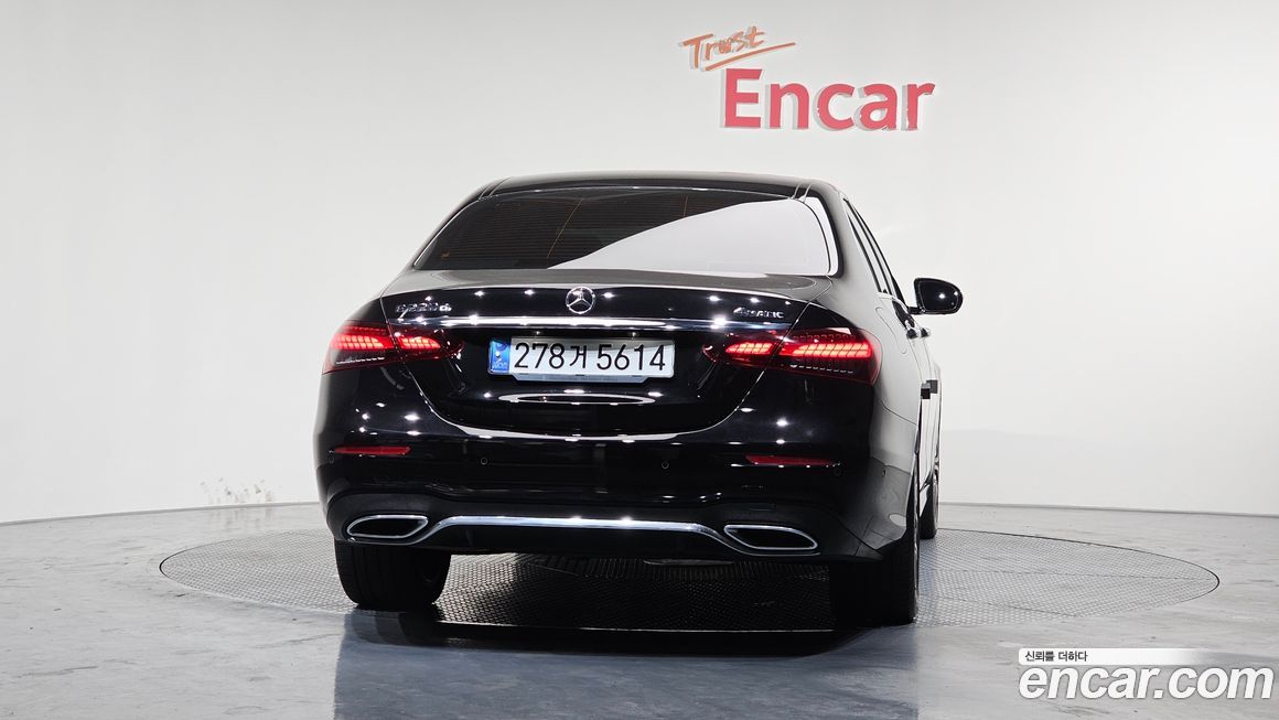 Mercedes-Benz E-Class E220d 4MATIC AMG Line, 2023