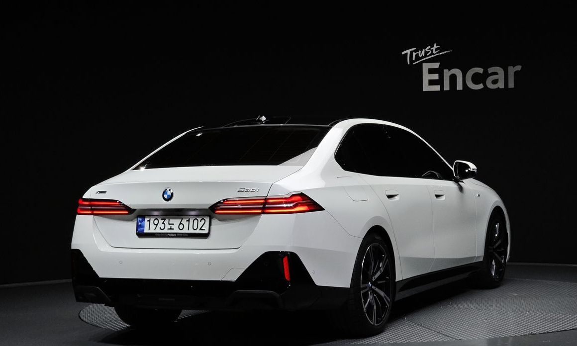 BMW 5-Series 530i xDrive M Sport, 2024