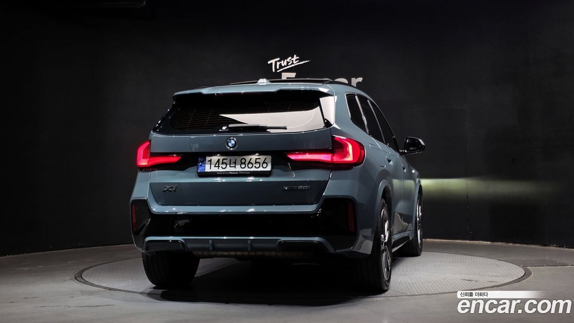 BMW X1 xDrive 20i M Sport, 2024