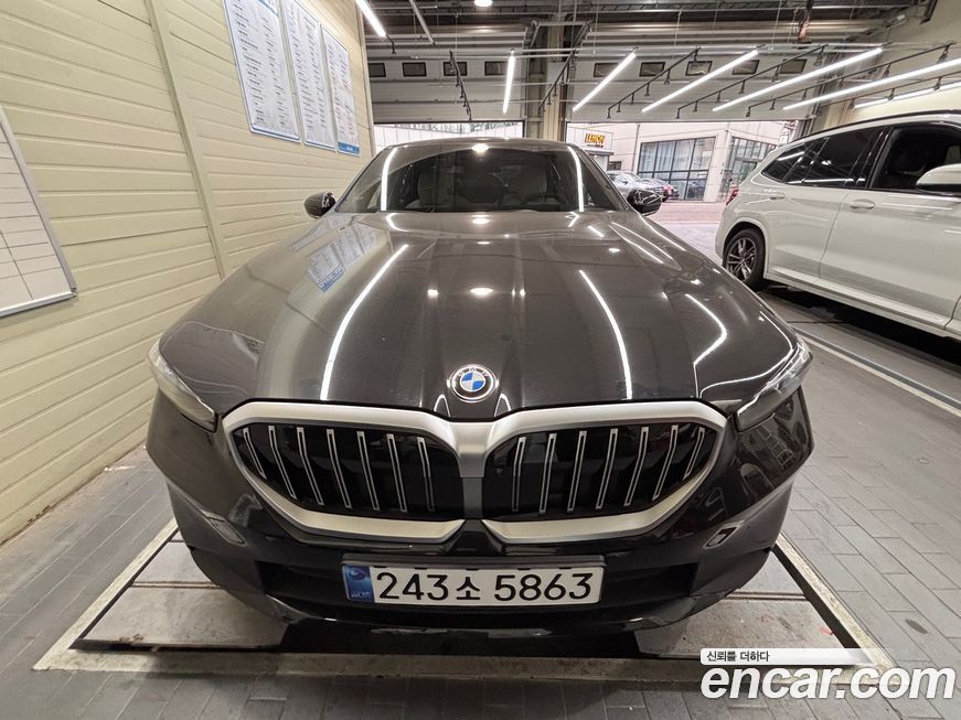 BMW 5-Series 520i, 2025