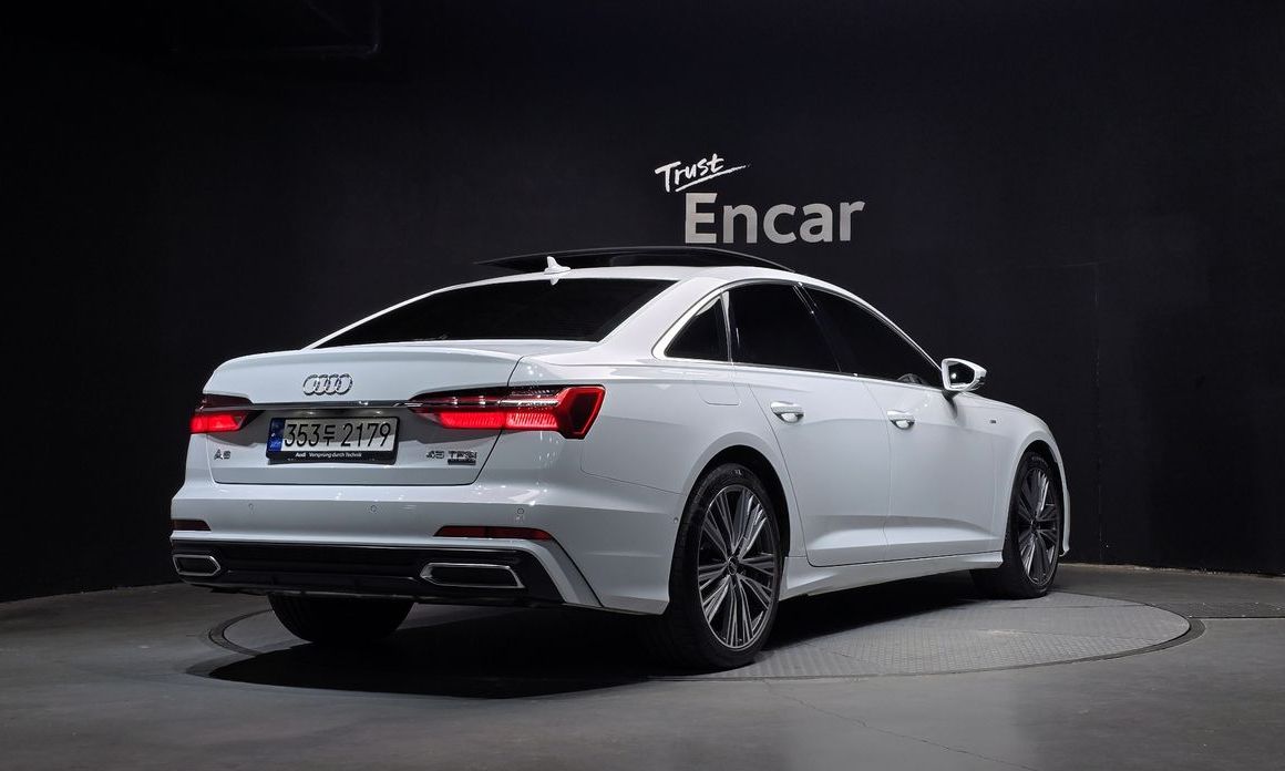 Audi A6 45 TFSI Quattro Premium, 2023