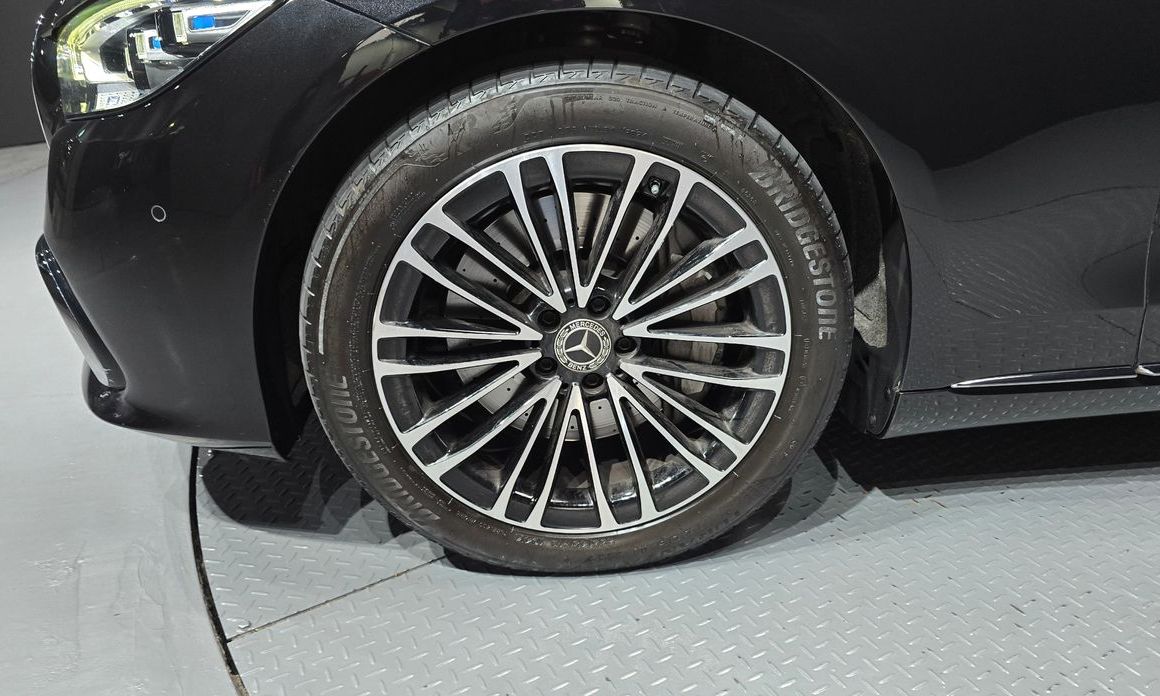 Mercedes-Benz S-Class S350 d 4MATIC, 2025