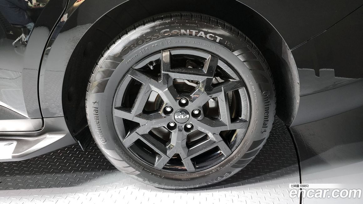 Kia Carnival 7-Seater Gravity, 2025