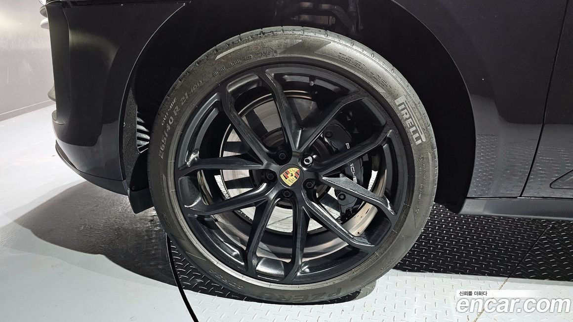 Porsche Macan 2.9 GTS, 2023