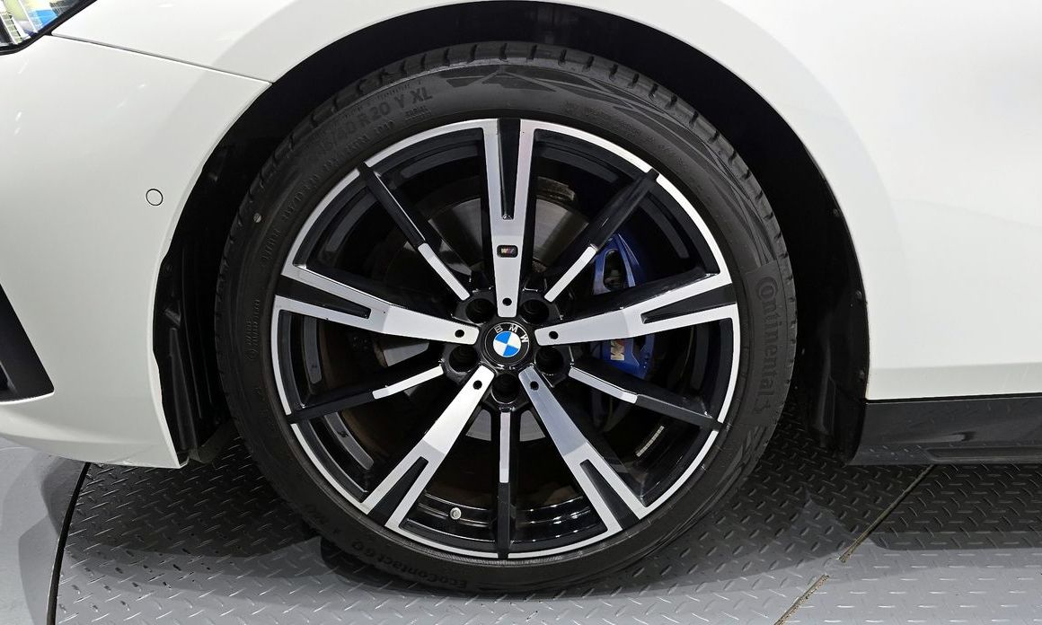 BMW 5-Series 530i xDrive M Sport, 2024