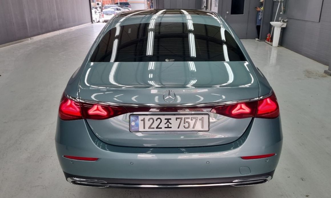Mercedes-Benz E-Class E300 4MATIC Exclusive, 2024