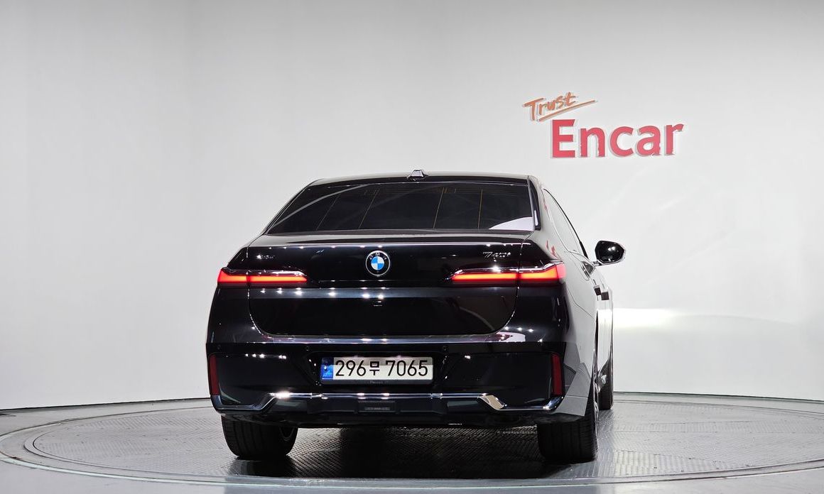 BMW 7-Series 740i xDrive M Sport Limited, 2024