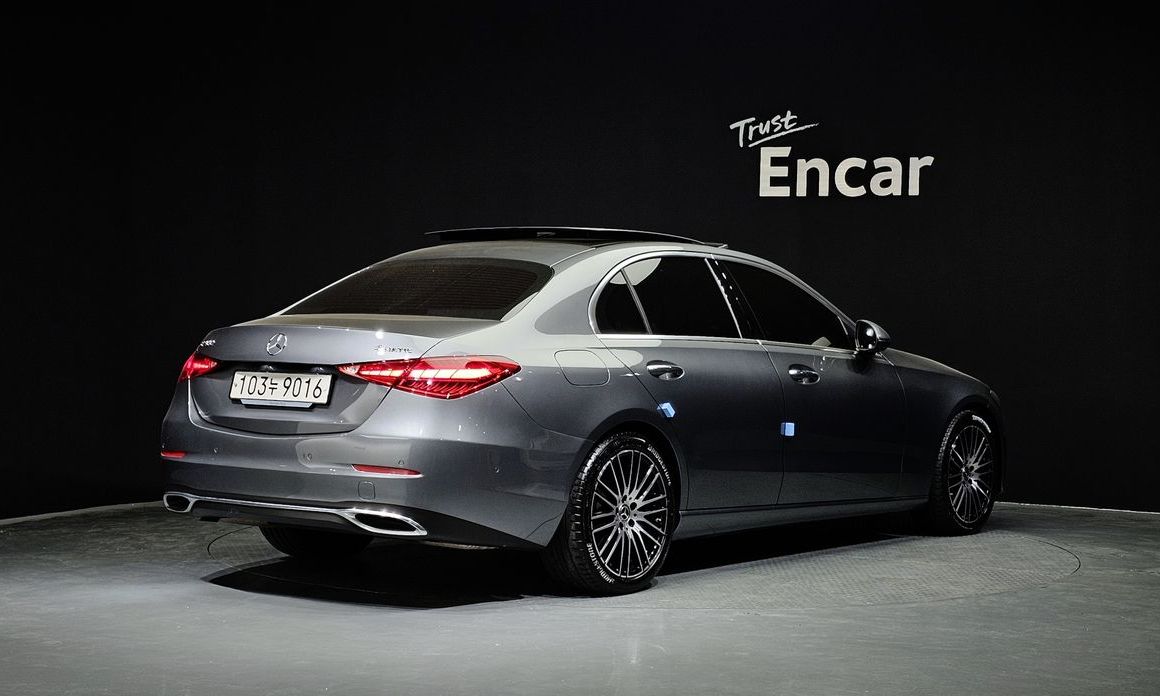 Mercedes-Benz C-Class C300 4MATIC Avantgarde, 2024