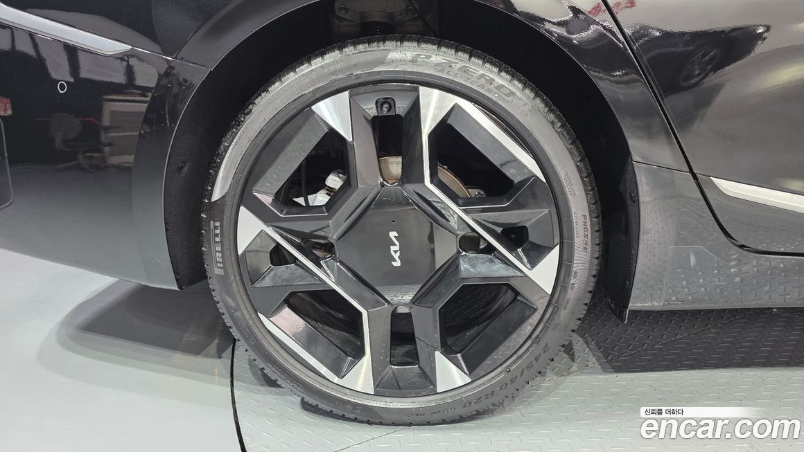 Kia K8 2.5 Gasoline 2WD, 2025