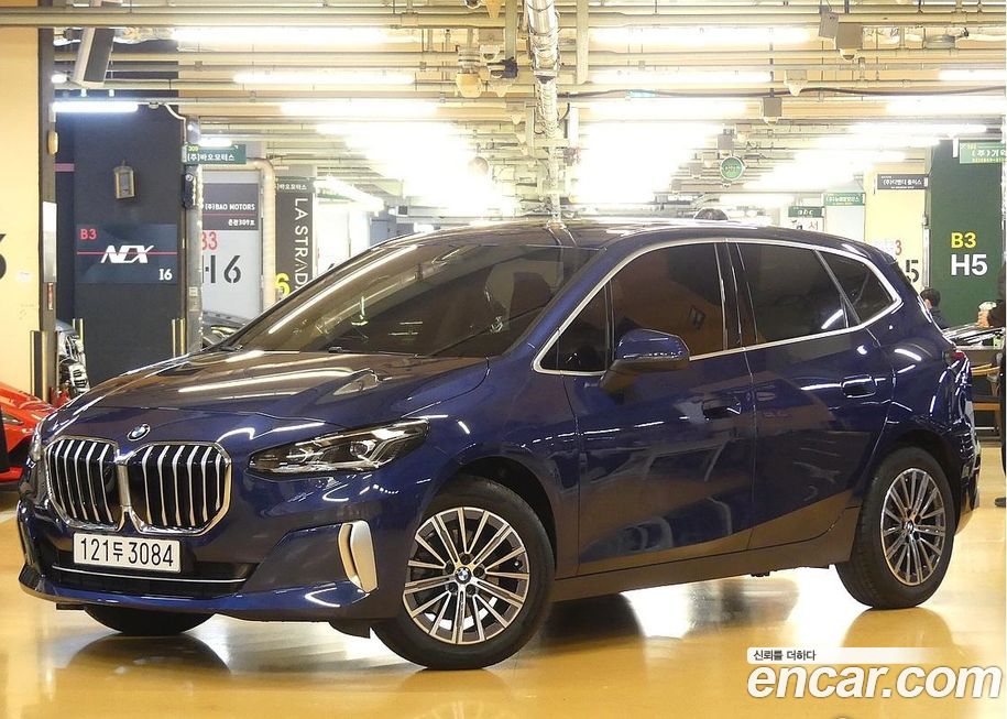 BMW 2-Series 218d Luxury, 2025